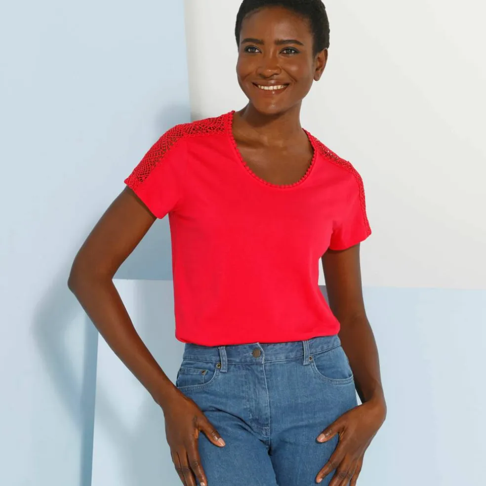 T-shirt col rond dentelle