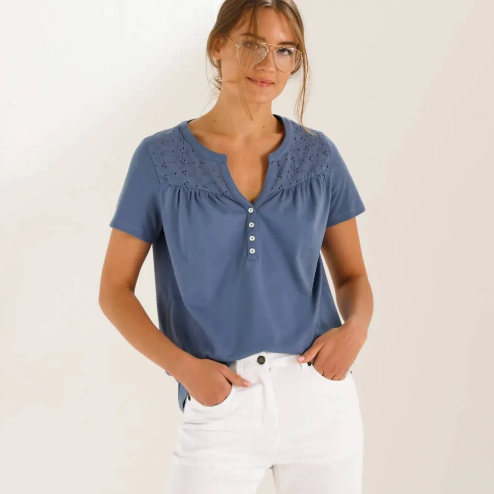 T-shirt col tunisien manches courtes, broderie anglaise