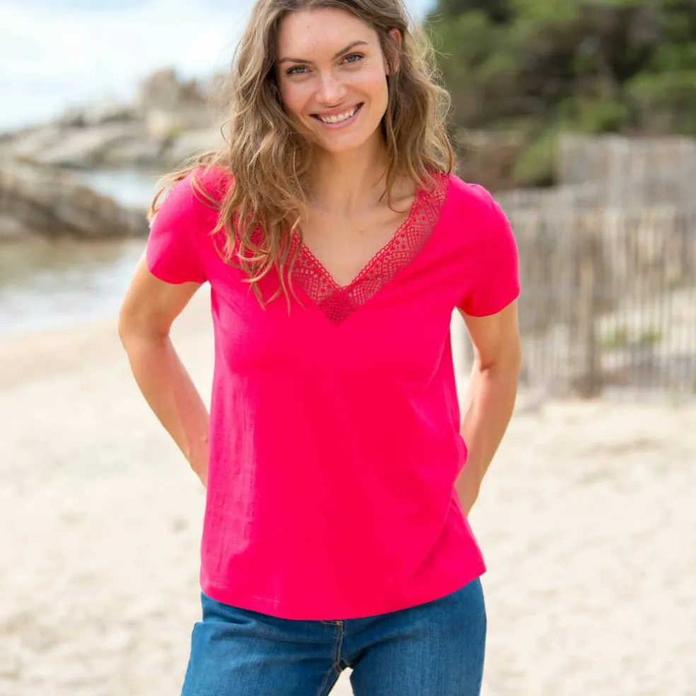T-shirt col V dentelle