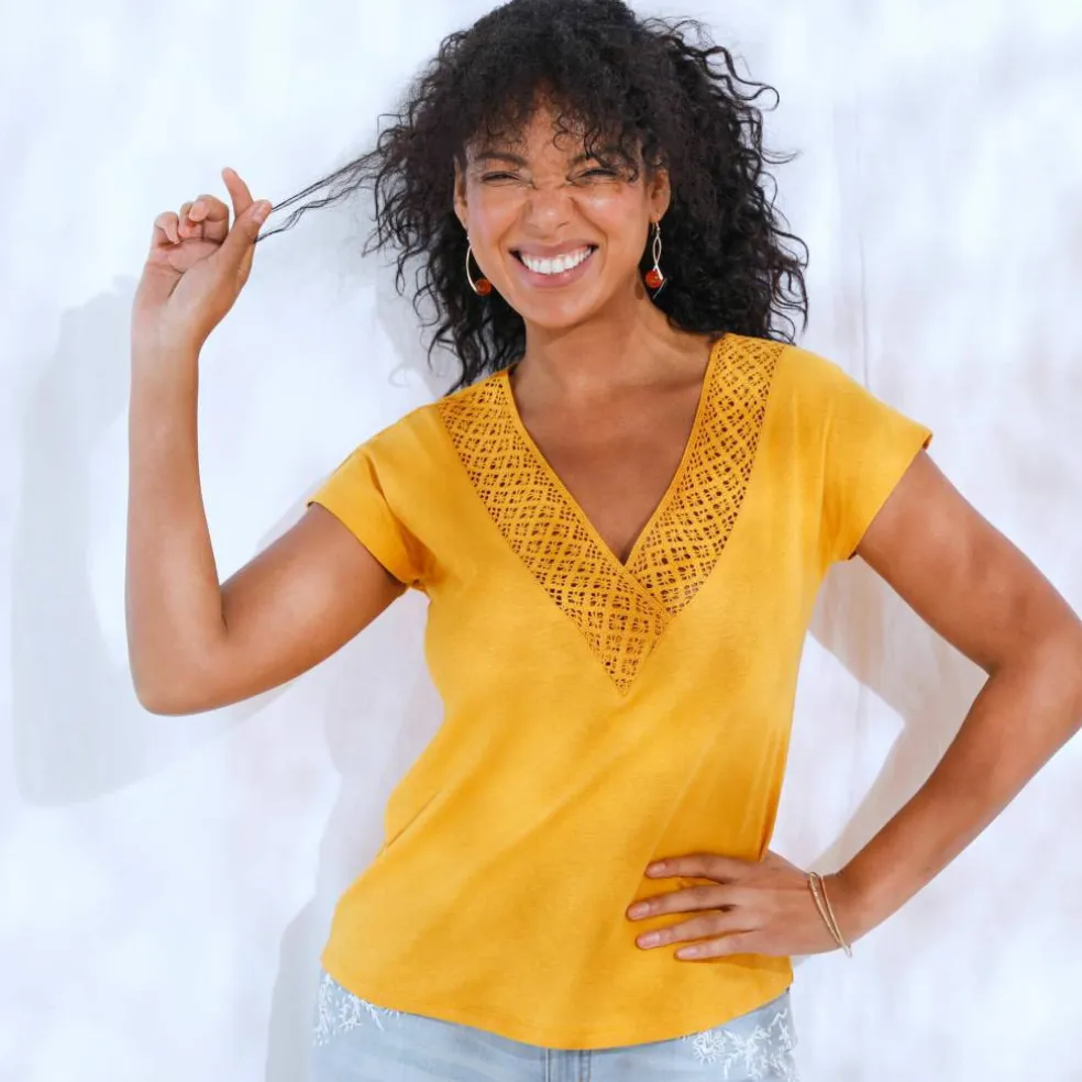 T-shirt forme "boîte" col V macramé, coton-lin