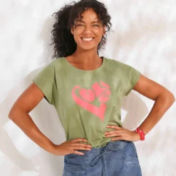T-shirt imprimé placé