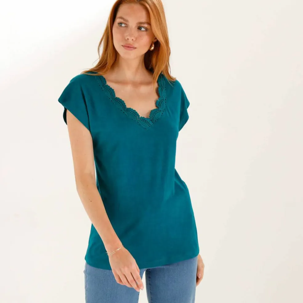 T-shirt uni, col V macramé
