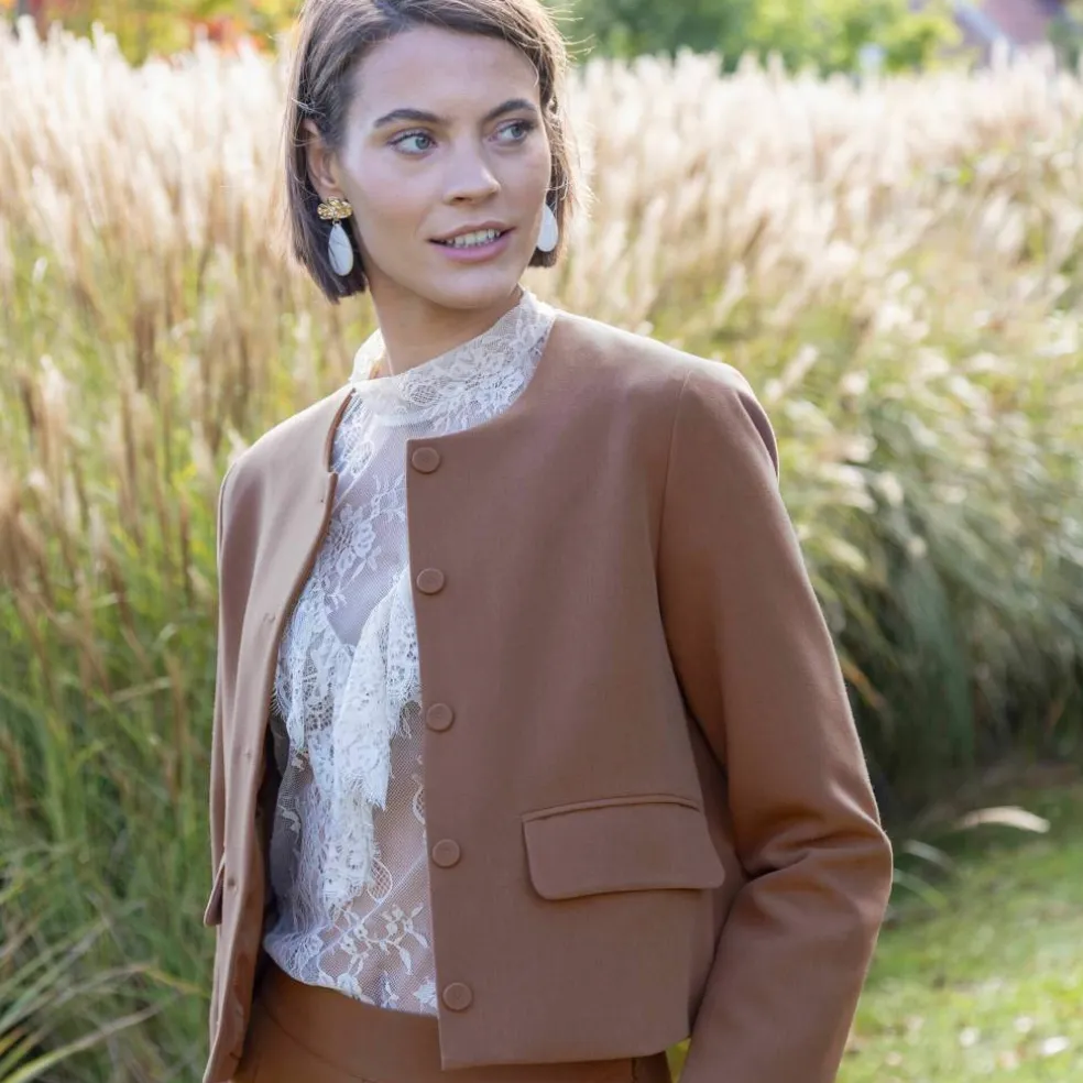 Veste courte de tailleur à col rond, unie